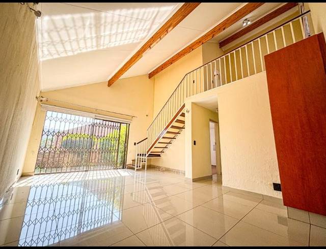 3 BEDROOM TOWNHOUSE FOR SALE IN BASSONIA